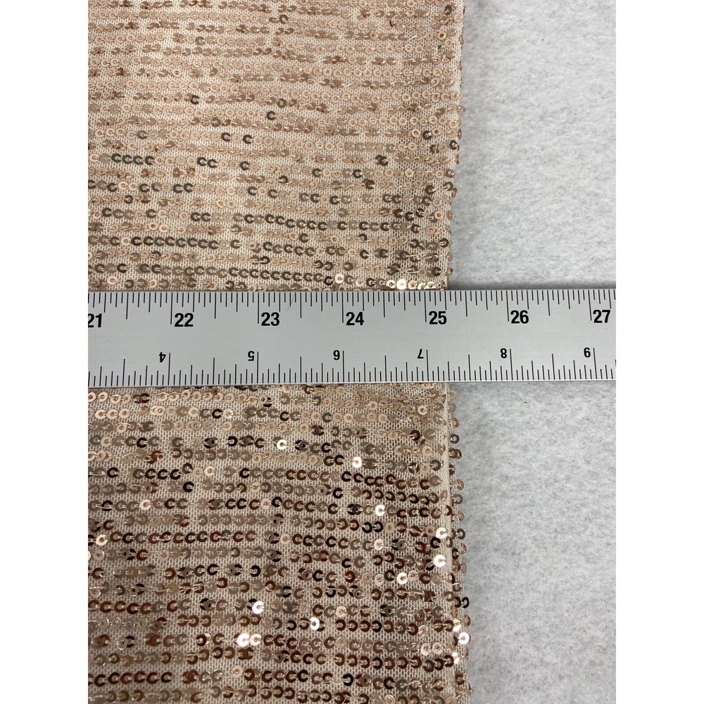 Torrid Top Women's 4 US 4X Rose Gold Off The Shoulder Sequin New - Picture 11 of 11